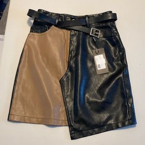NWT Venti 6 asymmetric two tone mini skirt
